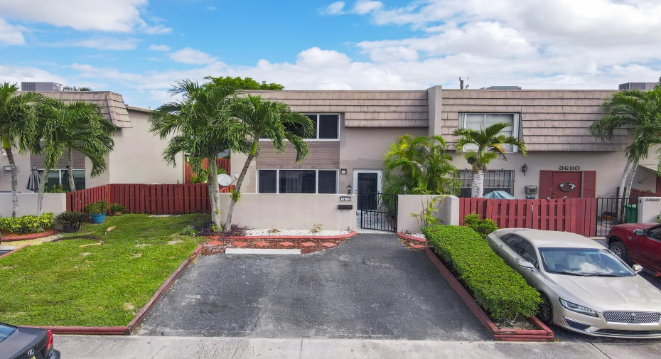 3672 SW 59th Terrace Unit 73, Davie, Florida 33314, 3 Bedrooms Bedrooms, ,2 BathroomsBathrooms,Townhouse,For Sale,59th,RX-10932411