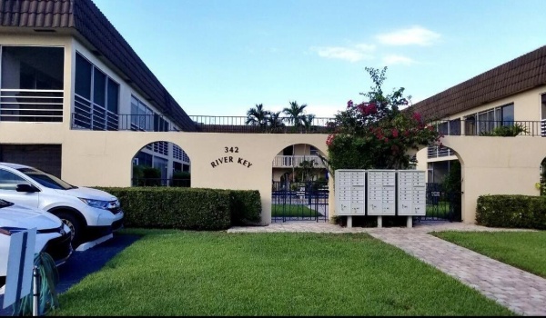 342 Southwind Drive Unit 117, North Palm Beach, Florida 33408, 1 Bedroom Bedrooms, ,1 BathroomBathrooms,Condominium,For Sale,Southwind,1,RX-10892790
