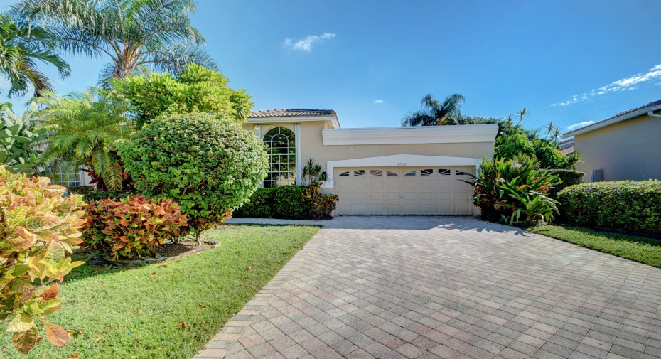 4726 Carlton Golf Drive, Lake Worth, Florida 33449, 3 Bedrooms Bedrooms, ,2 BathroomsBathrooms,A,For Sale,Carlton Golf,RX-10928922