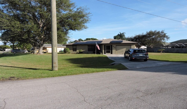 Port Saint Lucie, Florida 34952, 2 Bedrooms Bedrooms, ,2 BathroomsBathrooms,Single Family,For Sale,RX-10933889