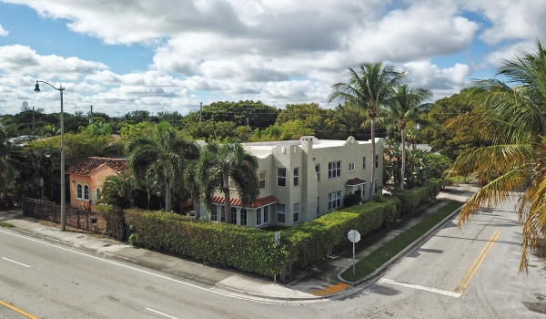 3317 Broadway, West Palm Beach, Florida 33407, 6 Bedrooms Bedrooms, ,4 BathroomsBathrooms,Single Family,For Sale,Broadway,RX-10879673