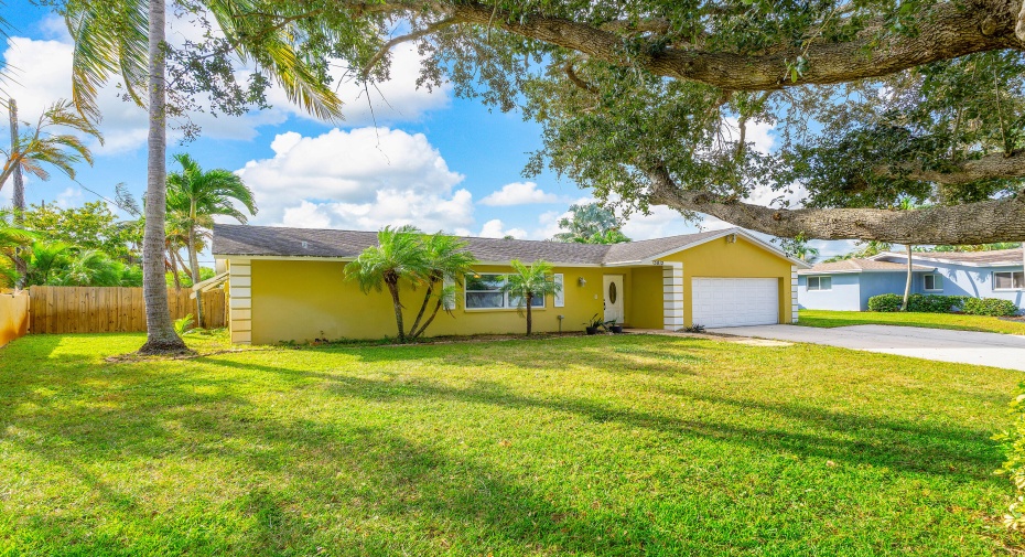 3812 Buttercup Circle, Palm Beach Gardens, Florida 33410, 3 Bedrooms Bedrooms, ,2 BathroomsBathrooms,Single Family,For Sale,Buttercup,RX-10934016