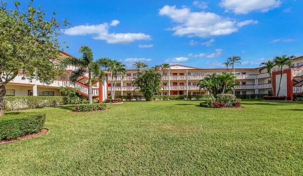 244 Brighton F, Boca Raton, Florida 33434, 1 Bedroom Bedrooms, ,1 BathroomBathrooms,Condominium,For Sale,Brighton F,3,RX-10935424