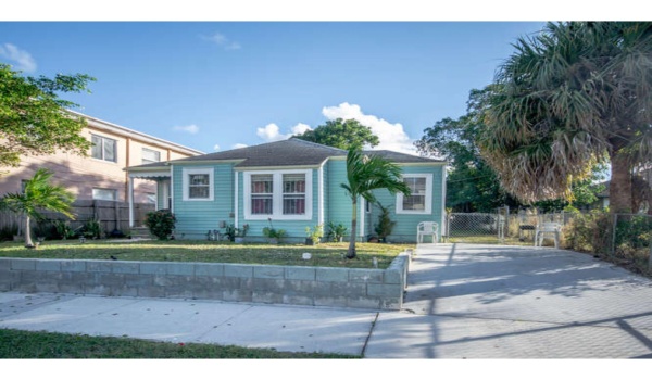 1030 20th Street, West Palm Beach, Florida 33407, 2 Bedrooms Bedrooms, ,1 BathroomBathrooms,Single Family,For Sale,20th,RX-10935421