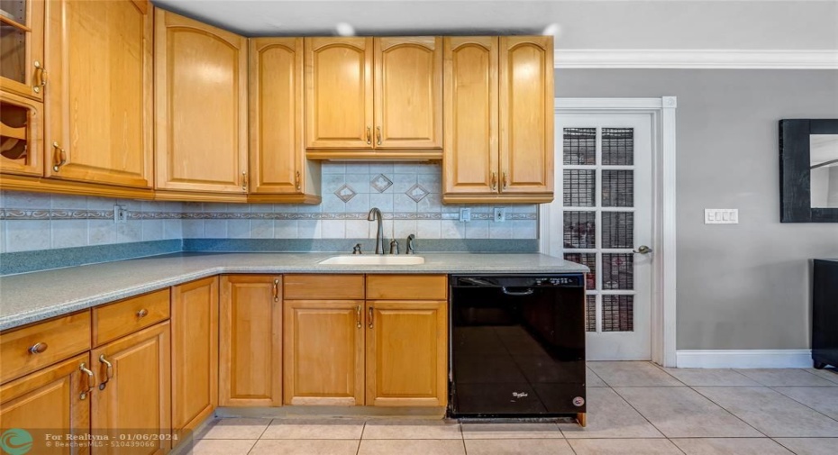 Lots of counter space for entertaining