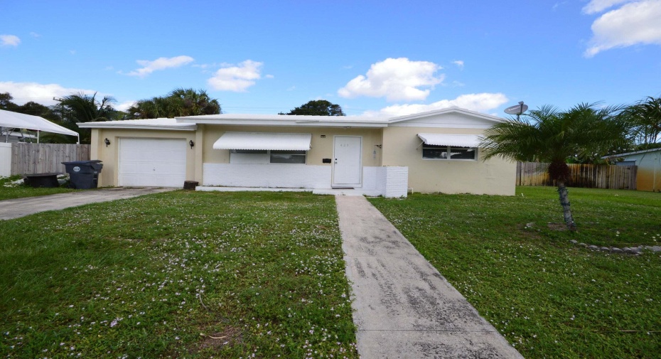 423 Foresteria Drive, Lake Park, Florida 33403, 2 Bedrooms Bedrooms, ,2 BathroomsBathrooms,Single Family,For Sale,Foresteria,1,RX-10936205