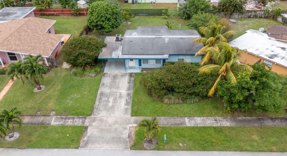 911 W Broome Street, Lantana, Florida 33462, 2 Bedrooms Bedrooms, ,1 BathroomBathrooms,Single Family,For Sale,Broome,RX-10936369