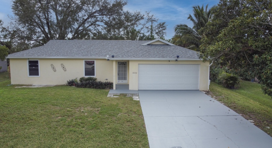 1552 SW Hextel Avenue, Port Saint Lucie, Florida 34953, 3 Bedrooms Bedrooms, ,2 BathroomsBathrooms,Single Family,For Sale,Hextel,RX-10938204