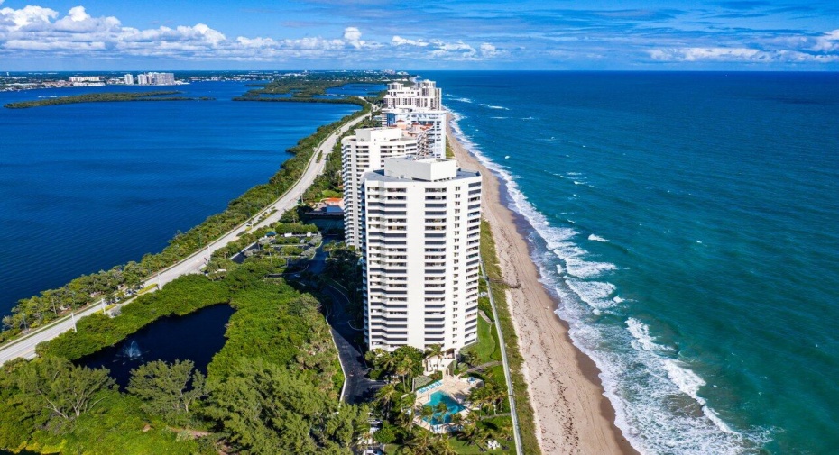 5070 N Ocean Drive Unit 14-D, Singer Island, Florida 33404, 2 Bedrooms Bedrooms, ,2 BathroomsBathrooms,Condominium,For Sale,Ocean,14,RX-10937678