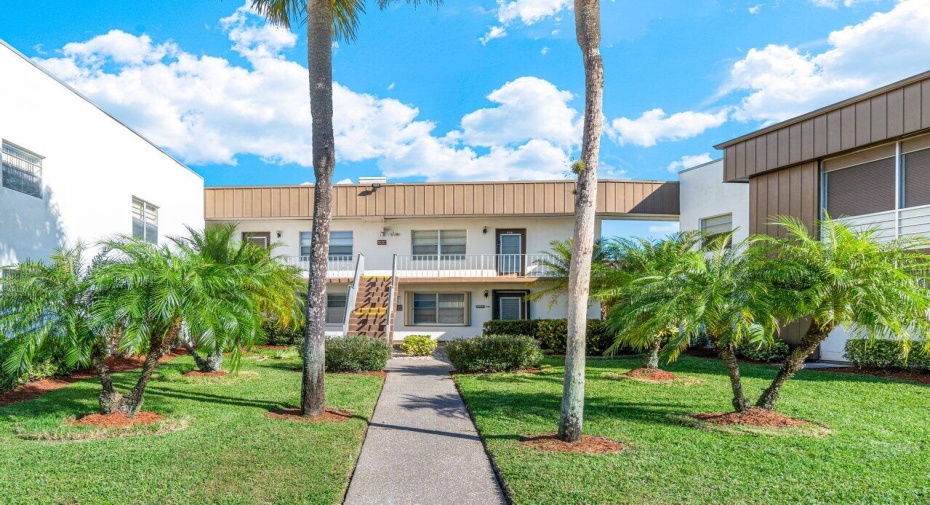 393 Piedmont I, Delray Beach, Florida 33484, 2 Bedrooms Bedrooms, ,2 BathroomsBathrooms,Condominium,For Sale,Piedmont I,1,RX-10938327