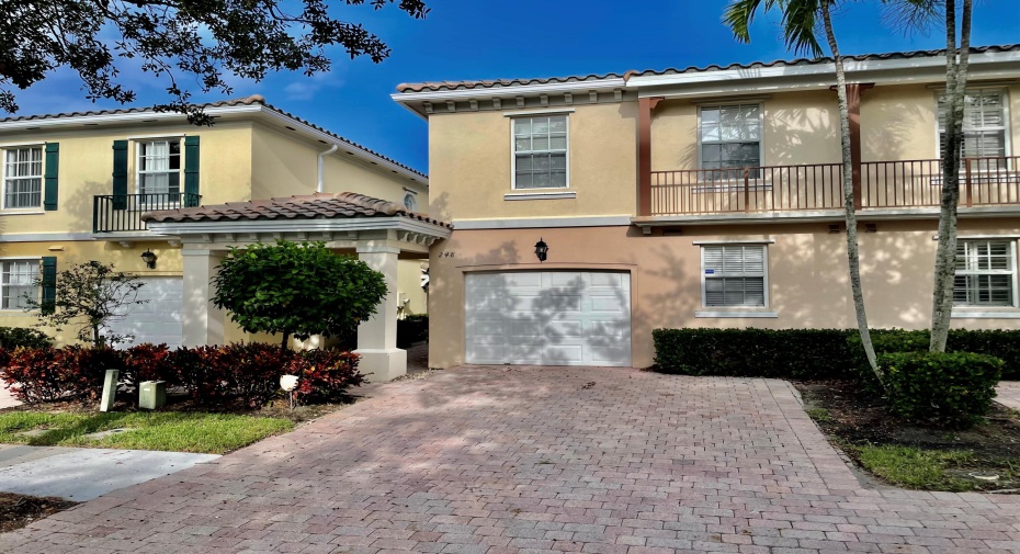 248 Fortuna Drive, Palm Beach Gardens, Florida 33410, 3 Bedrooms Bedrooms, ,2 BathroomsBathrooms,Residential Lease,For Rent,Fortuna,RX-10926104