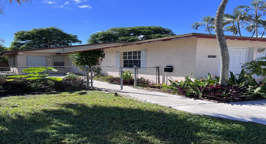 1012 Green Street, West Palm Beach, Florida 33405, ,Residential Income,For Sale,Green,RX-10937034