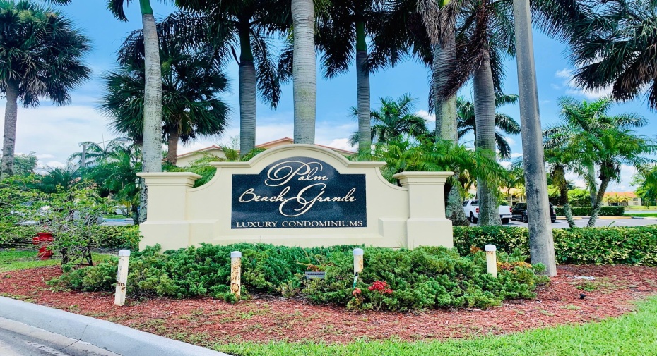 1566 Lake Crystal Drive Unit A, West Palm Beach, Florida 33411, 2 Bedrooms Bedrooms, ,2 BathroomsBathrooms,Residential Lease,For Rent,Lake Crystal,1,RX-10938112