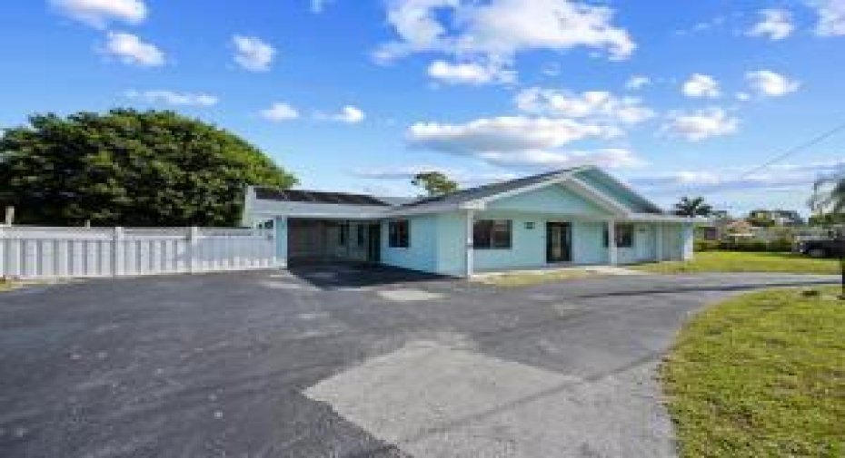 2747 SE Normand Street, Stuart, Florida 34997, 4 Bedrooms Bedrooms, ,2 BathroomsBathrooms,Residential Lease,For Rent,Normand,RX-10914019