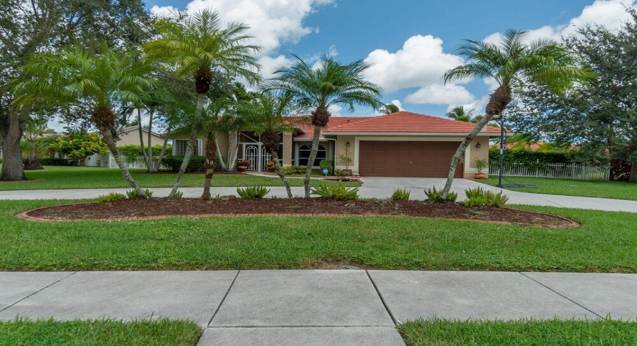 10850 Paso Fino Drive, Wellington, Florida 33449, 4 Bedrooms Bedrooms, ,2 BathroomsBathrooms,Residential Lease,For Rent,Paso Fino,1,RX-10907642