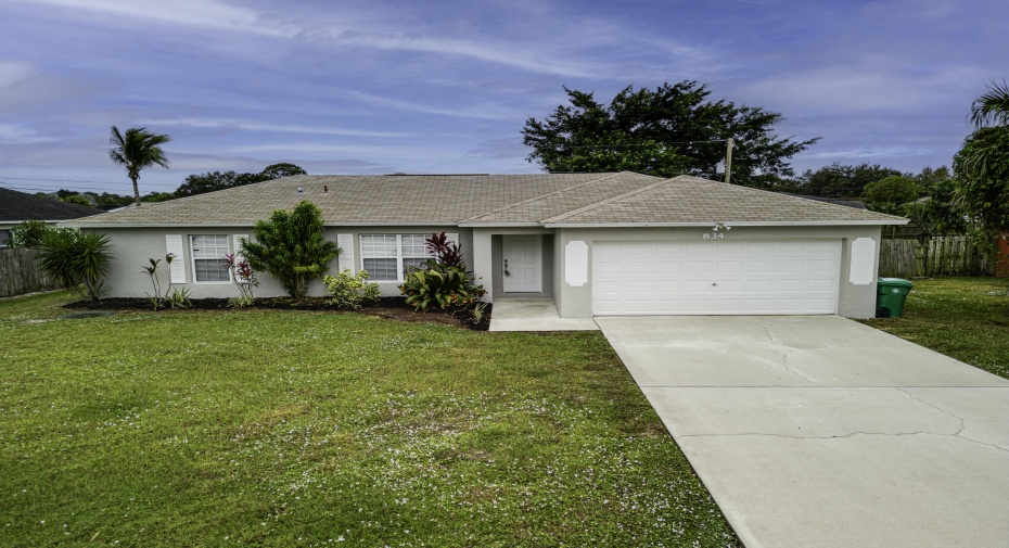 834 SW Nichols Terrace, Port Saint Lucie, Florida 34953, 3 Bedrooms Bedrooms, ,2 BathroomsBathrooms,Single Family,For Sale,Nichols,RX-10936412