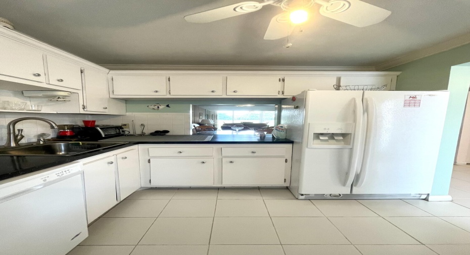 1035 Country Club Drive Unit 109, Margate, Florida 33063, 2 Bedrooms Bedrooms, ,2 BathroomsBathrooms,Condominium,For Sale,Country Club,1,RX-10940010