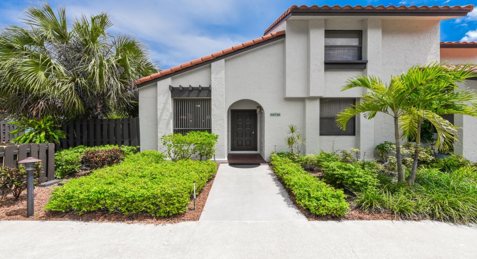 5873 Fox Hollow Drive Unit A, Boca Raton, Florida 33486, 2 Bedrooms Bedrooms, ,2 BathroomsBathrooms,Residential Lease,For Rent,Fox Hollow,1,RX-10932017