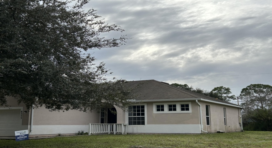 8375 104th Court, Vero Beach, Florida 32967, 3 Bedrooms Bedrooms, ,2 BathroomsBathrooms,Residential Lease,For Rent,104th,RX-10933491