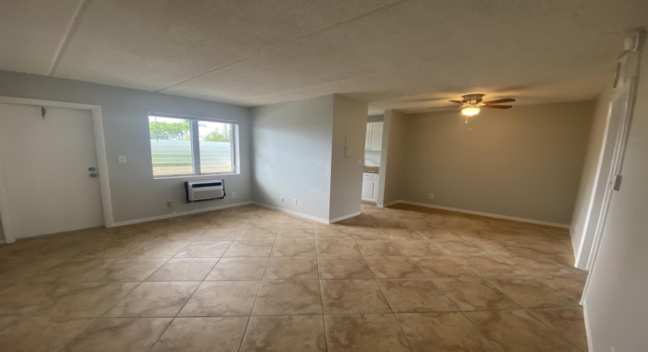 5400 N Flagler Drive Unit B11, West Palm Beach, Florida 33407, 1 Bedroom Bedrooms, ,1 BathroomBathrooms,Residential Lease,For Rent,Flagler,2,RX-10940312