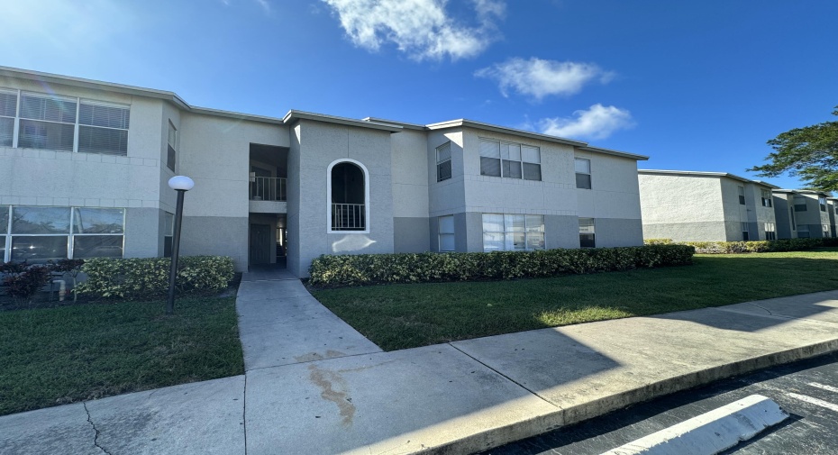 1401 Village Boulevard Unit 618, West Palm Beach, Florida 33409, 2 Bedrooms Bedrooms, ,2 BathroomsBathrooms,Residential Lease,For Rent,Village,1,RX-10940521