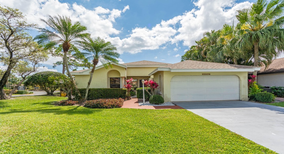 13352 Touchstone Court, West Palm Beach, Florida 33418, 2 Bedrooms Bedrooms, ,2 BathroomsBathrooms,Residential Lease,For Rent,Touchstone,RX-10940678