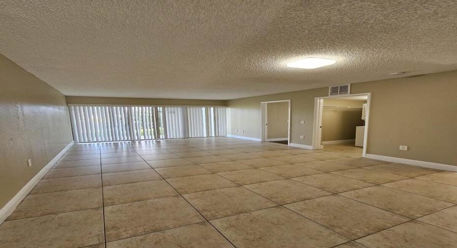 1560 Lake Crystal Drive Unit C, West Palm Beach, Florida 33411, 2 Bedrooms Bedrooms, ,2 BathroomsBathrooms,Residential Lease,For Rent,Lake Crystal,1,RX-10940780
