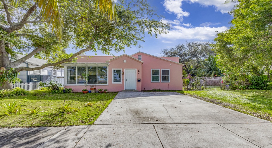 504 39th Street, West Palm Beach, Florida 33407, 4 Bedrooms Bedrooms, ,3 BathroomsBathrooms,Single Family,For Sale,39th,RX-10940818