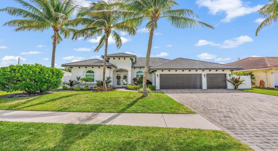 596 N Cypress Drive, Tequesta, Florida 33469, 4 Bedrooms Bedrooms, ,4 BathroomsBathrooms,Residential Lease,For Rent,Cypress,1,RX-10937839