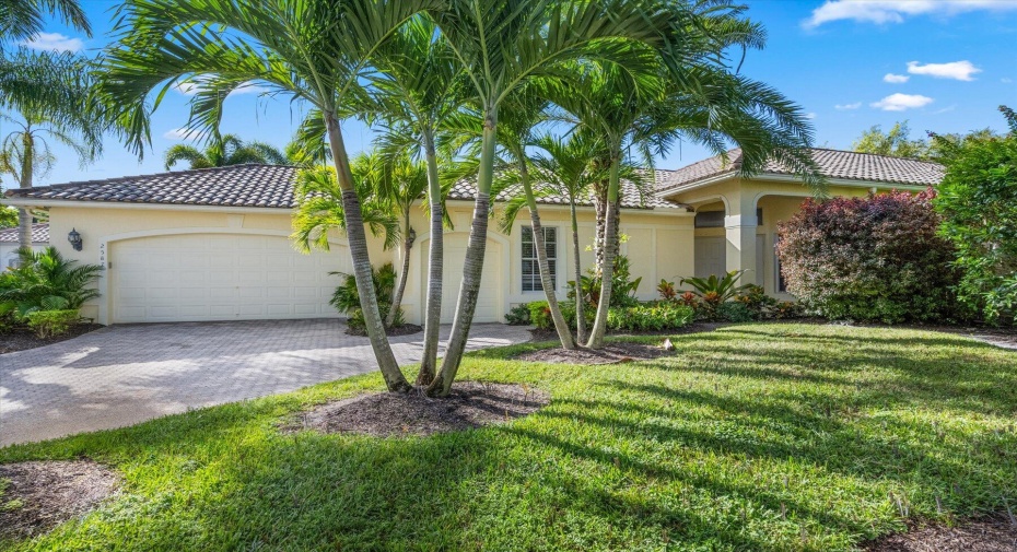 2587 Players Court, Wellington, Florida 33414, 3 Bedrooms Bedrooms, ,3 BathroomsBathrooms,Single Family,For Sale,Players,RX-10934667
