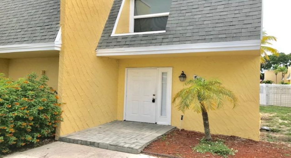 524 SW 1st Street Unit 524, Boynton Beach, Florida 33435, 2 Bedrooms Bedrooms, ,1 BathroomBathrooms,Residential Lease,For Rent,1st,524,RX-10941163