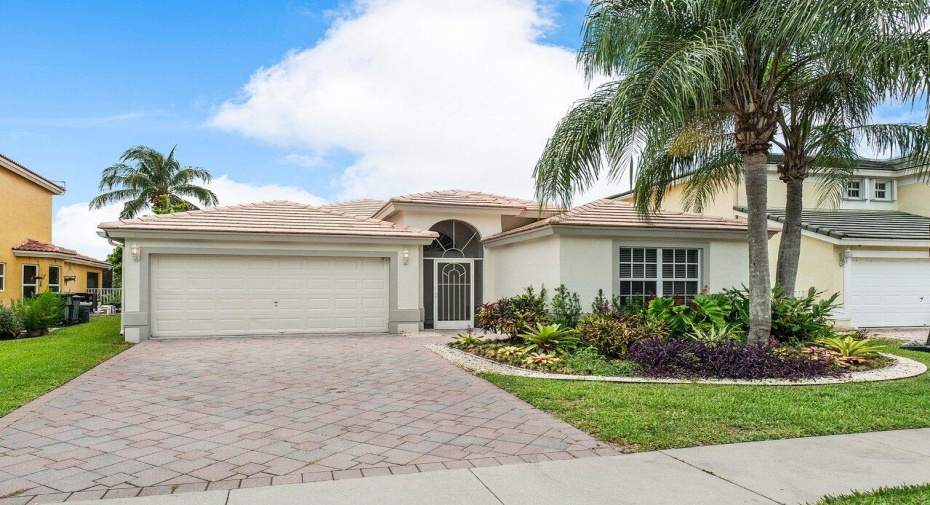 2453 Country Golf Drive, Wellington, Florida 33414, 3 Bedrooms Bedrooms, ,2 BathroomsBathrooms,Residential Lease,For Rent,Country Golf,RX-10933211