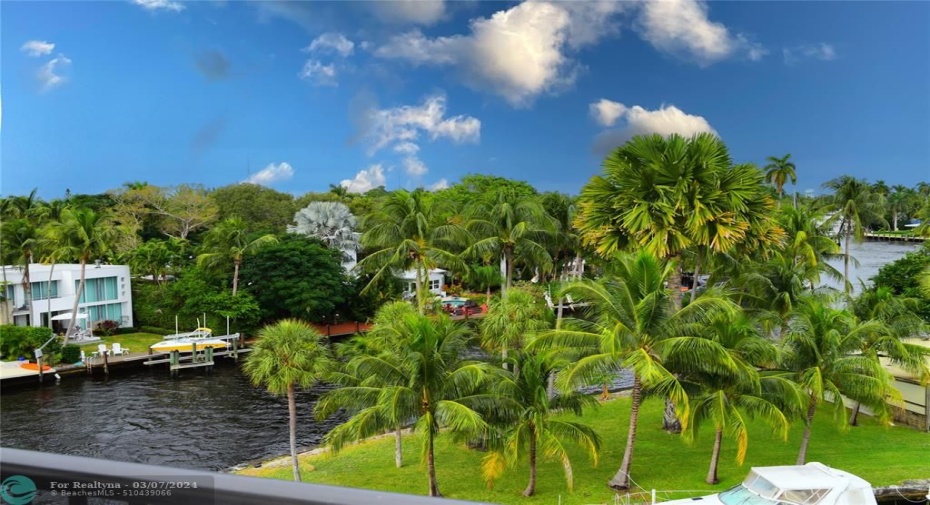 Fort Lauderdale is South Florida's most lush and tropical port-of-call boasting 3,000 hours a year of sunshine, seven miles of refreshing beaches, and 160 miles of interesting, navigable waterways.