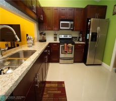 Condo/co-op/villa/townhouse For Sale