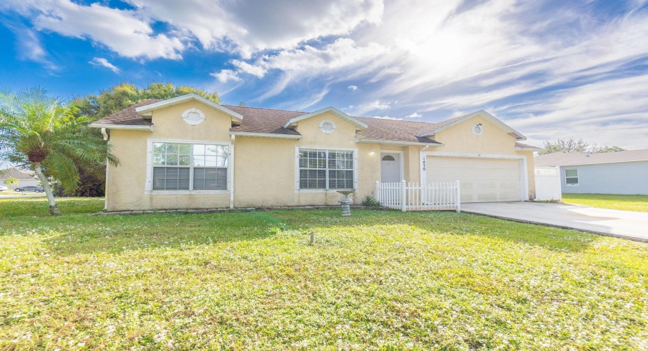 1450 SW Gadsan Avenue, Port Saint Lucie, Florida 34953, 3 Bedrooms Bedrooms, ,2 BathroomsBathrooms,Single Family,For Sale,Gadsan,RX-10913453