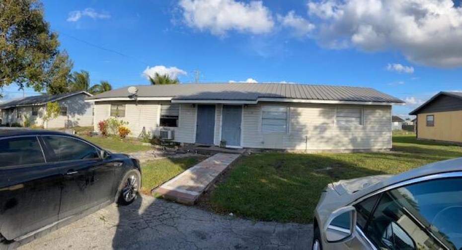 1127 NE 20th Street, Belle Glade, Florida 33430, ,Residential Income,For Sale,20th,RX-10914145