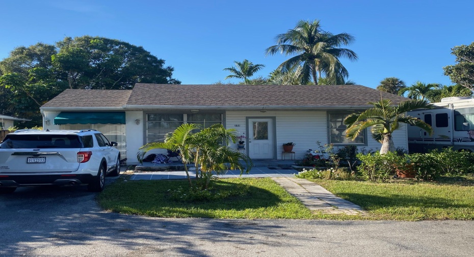 358 Center Street, Jupiter, Florida 33458, 3 Bedrooms Bedrooms, ,1 BathroomBathrooms,Single Family,For Sale,Center,RX-10930001