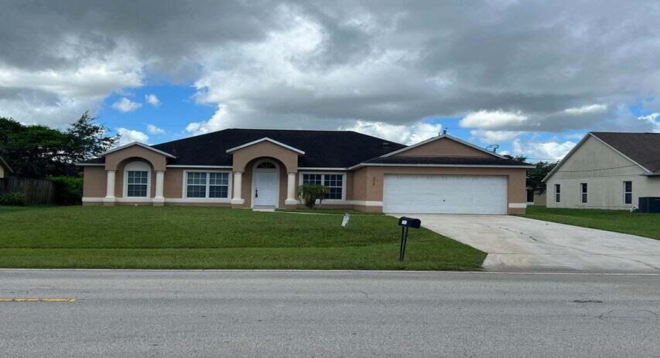 2310 SW Cameo Boulevard, Port Saint Lucie, Florida 34953, 4 Bedrooms Bedrooms, ,2 BathroomsBathrooms,Single Family,For Sale,Cameo,RX-10942926