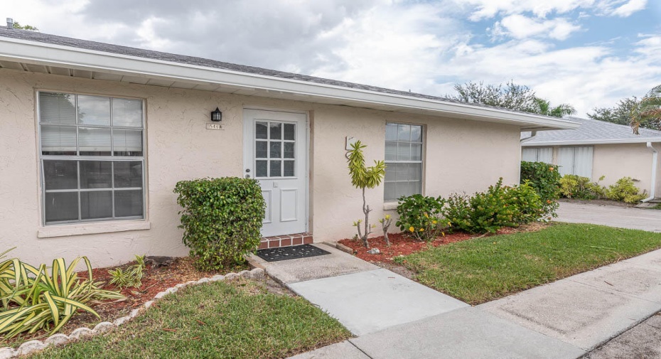 546 Covered Bridge Boulevard Unit A, Lake Worth, Florida 33467, 2 Bedrooms Bedrooms, ,2 BathroomsBathrooms,A,For Sale,Covered Bridge,1,RX-10920412