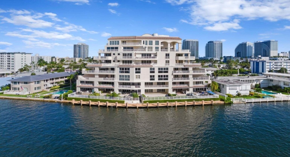 615 Bayshore Drive Unit 401, Fort Lauderdale, Florida 33304, 2 Bedrooms Bedrooms, ,2 BathroomsBathrooms,Condominium,For Sale,Bayshore,401,RX-10942553