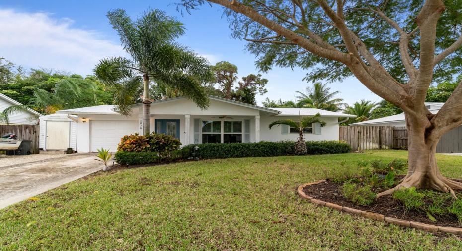 1878 NW Azalea Street, Stuart, Florida 34994, 3 Bedrooms Bedrooms, ,2 BathroomsBathrooms,Single Family,For Sale,Azalea,RX-10943538