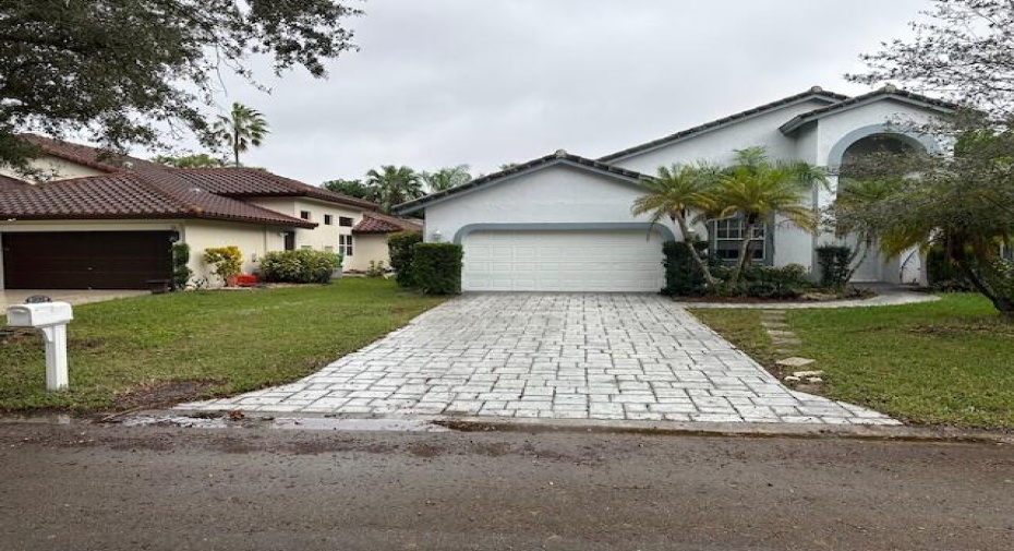 9848 NW 48th Court, Coral Springs, Florida 33076, 5 Bedrooms Bedrooms, ,3 BathroomsBathrooms,Single Family,For Sale,48th,RX-10943884