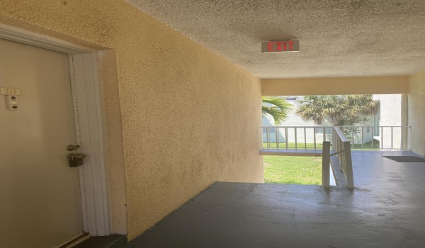 West Palm Beach, Florida 33401, 1 Bedroom Bedrooms, ,1 BathroomBathrooms,Residential Lease,For Rent,2,RX-10934530