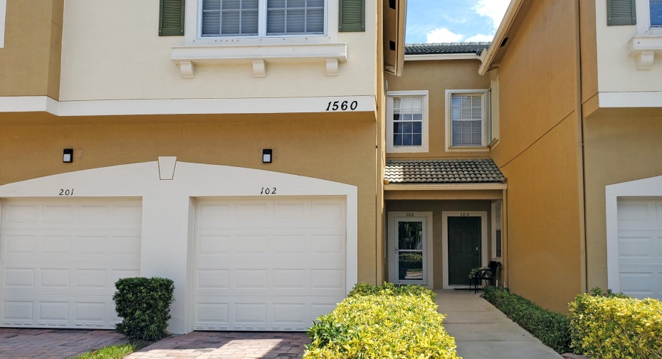 1560 SE Wilshire Place Unit 102, Stuart, Florida 34994, 2 Bedrooms Bedrooms, ,1 BathroomBathrooms,Residential Lease,For Rent,Wilshire,102,RX-10943944
