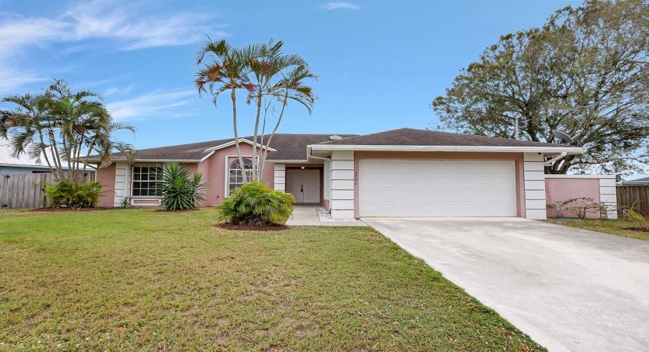 1751 SW Southworth Terrace, Port Saint Lucie, Florida 34953, 3 Bedrooms Bedrooms, ,2 BathroomsBathrooms,Single Family,For Sale,Southworth,RX-10944005