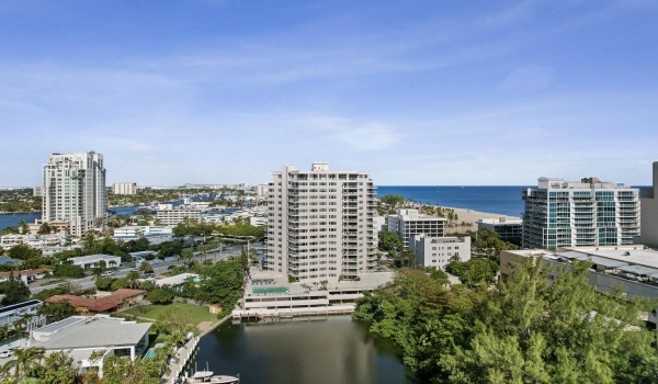 3000 Holiday Drive Unit 306, Fort Lauderdale, Florida 33316, 1 Bedroom Bedrooms, ,1 BathroomBathrooms,Condominium,For Sale,Holiday,3,RX-10944262