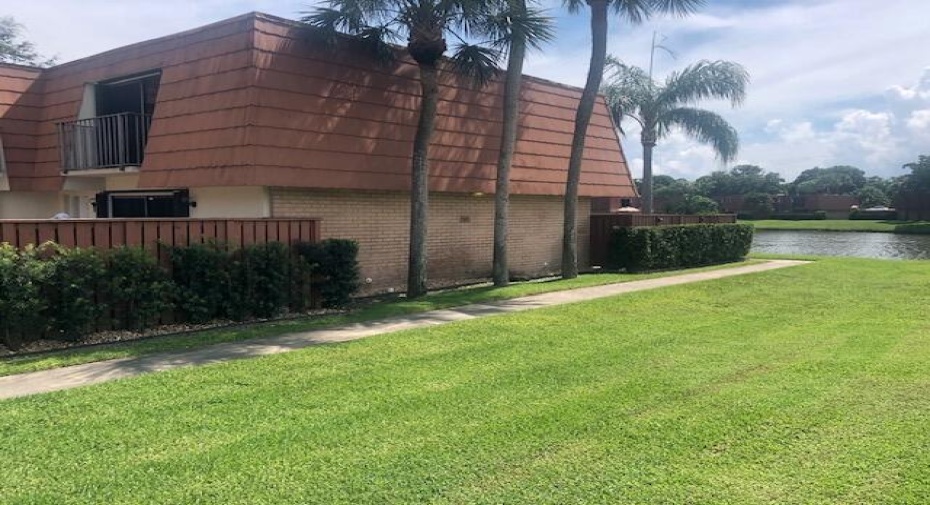 521 Live Oak Lane Unit 521, Boynton Beach, Florida 33436, 2 Bedrooms Bedrooms, ,2 BathroomsBathrooms,Townhouse,For Sale,Live Oak,1,RX-10897502