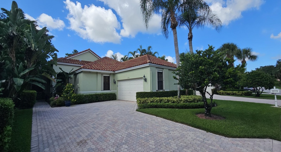 10174 Dover Carriage Lane, Lake Worth, Florida 33449, 3 Bedrooms Bedrooms, ,3 BathroomsBathrooms,Residential Lease,For Rent,Dover Carriage,1,RX-10912028