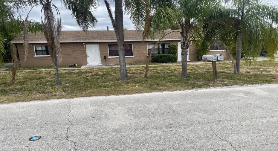 7956 Griswold Street, Lake Worth, Florida 33462, ,Residential Income,For Sale,Griswold,RX-10861094