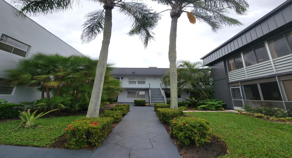 13 Normandy A, Delray Beach, Florida 33484, 2 Bedrooms Bedrooms, ,2 BathroomsBathrooms,Condominium,For Sale,Normandy A,1,RX-10945619